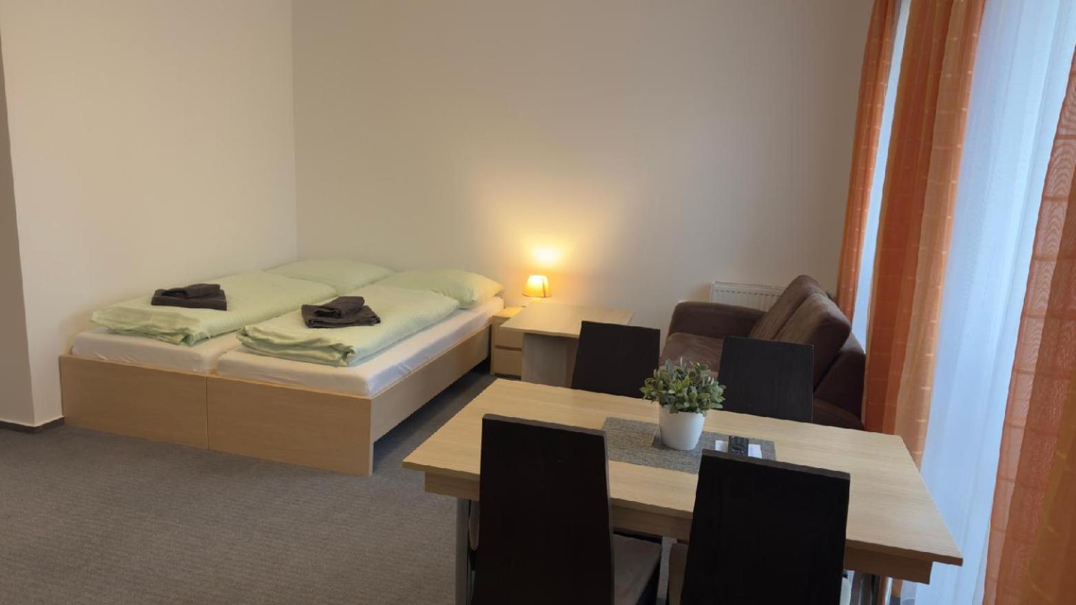 Apartmany Sport With Garage Рокицани Экстерьер фото